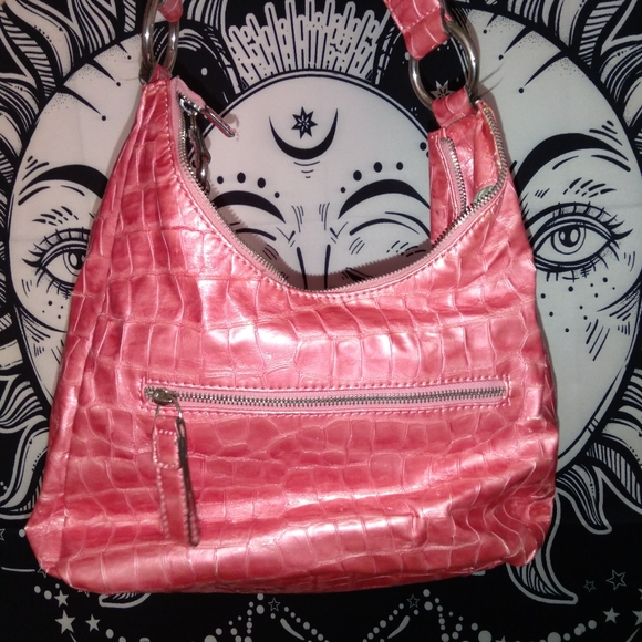 Guess Purse - Picture 5 of 5